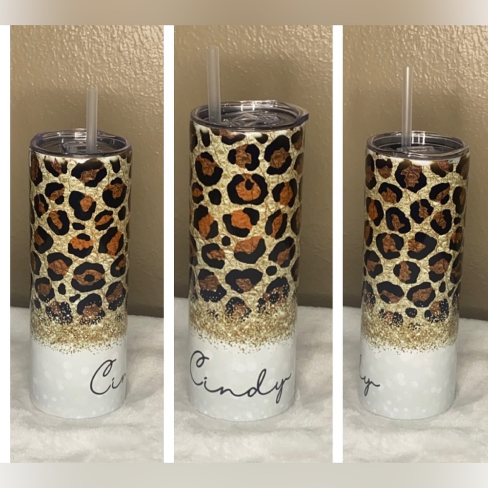 Customizable tumbler